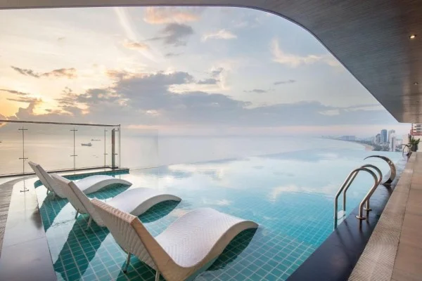 Ảnh Khách sạn Radisson RED Đà Nẵng - 10