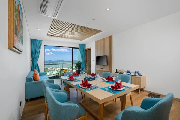 Ảnh chi tiết phòng khach-san-sala-grand-tuy-hoa-penthouse-vivatrip.webp