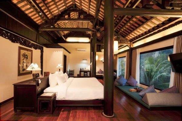 Ảnh chi tiết phòng khu-nghi-duong-emeralda-resort-tam-coc-phong-imperial-giuong-doi-vivatrip-03.webp