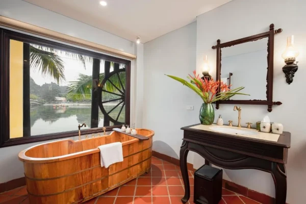 Ảnh chi tiết phòng khu-nghi-duong-emeralda-resort-tam-coc-phong-superior-giuong-doi-vivatrip-02.webp