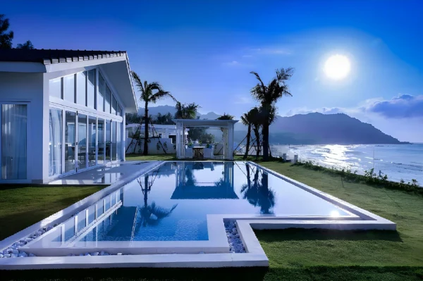 Ảnh chi tiết phòng Biệt Thự Bể Bơi 4 Phòng Ngủ Đối Diện Bãi Biển (Beachfront 4-Bedroom Pool Villa) 11