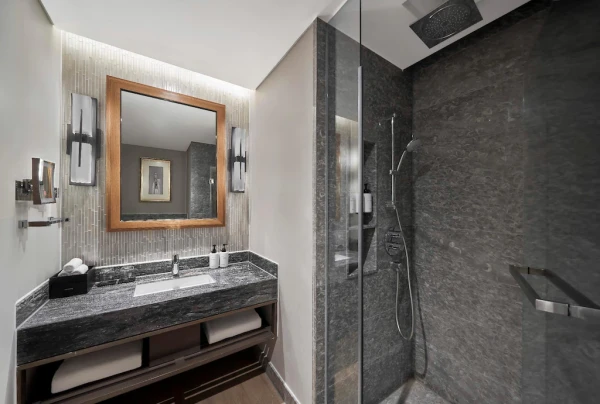 Ảnh chi tiết phòng khu-nghi-duong-intercontinental-phu-quoc-long-beach-2-bedroom-vivatrip-02.webp