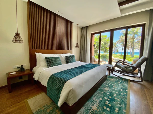 Ảnh chi tiết phòng khu-nghi-duong-movenpick-cam-ranh-beach-front-2-bedroom-vivatrip-09-1.webp