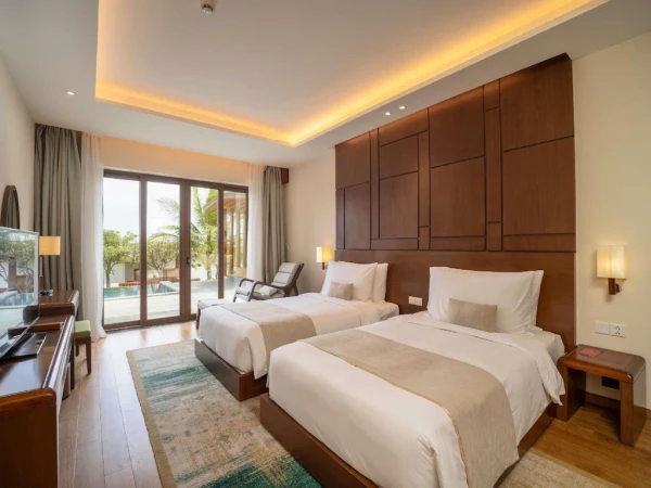 Ảnh chi tiết phòng khu-nghi-duong-movenpick-cam-ranh-sea-view-3-bedroom-pool-villa-vivatrip-13.webp