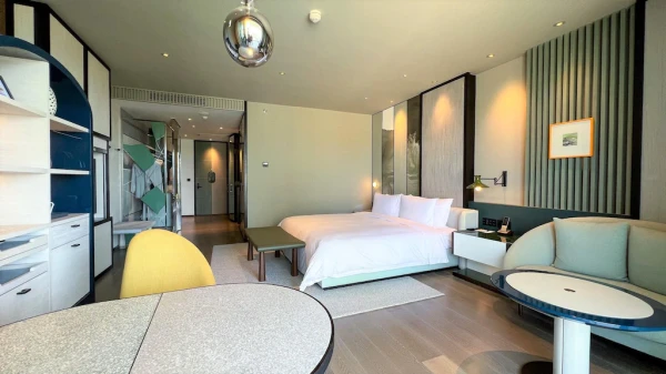 Ảnh chi tiết phòng khu-nghi-duong-new-world-hoiana-beach-superior-giuong-king-vivatrip-11.webp