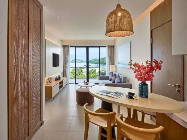 Ảnh chi tiết phòng khu-nghi-duong-premier-residences-phu-quoc-emerald-bay-family-room-vivatrip-05.webp