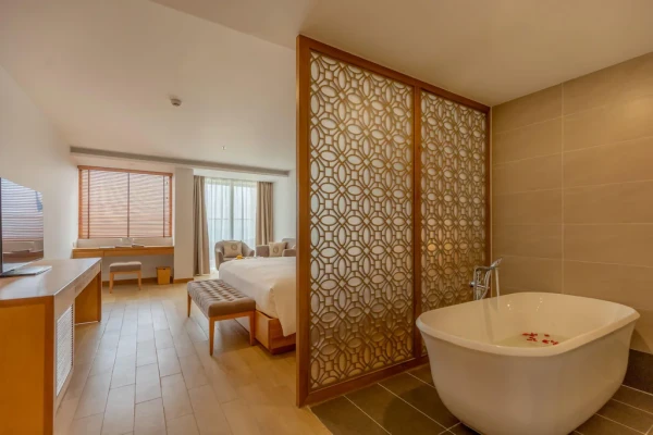 Ảnh chi tiết phòng khu-nghi-duong-selectum-noa-cam-ranh-grand-ocean-room-vivatrip-03.webp