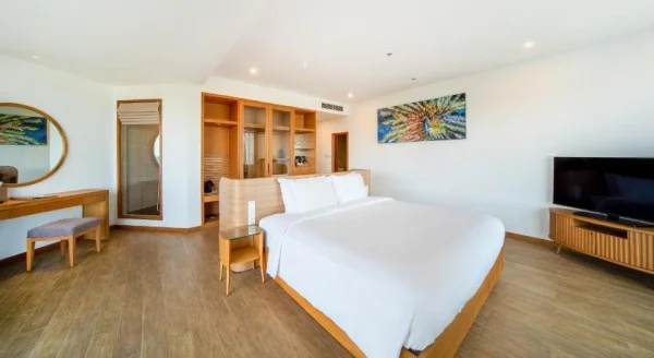 Ảnh chi tiết phòng khu-nghi-duong-selectum-noa-cam-ranh-grand-ocean-room-vivatrip-08.webp