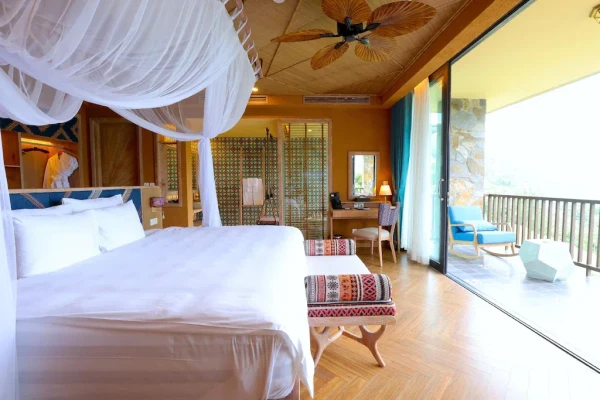 Ảnh chi tiết phòng le-champ-tu-le-resort-hot-spring-spa-heritage-experience-double-vivatrip-02.webp