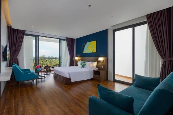 Ảnh chi tiết phòng le-palmier-ho-tram-resort-suite-junior-deluxe-vivatrip-03.webp