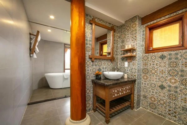 Ảnh chi tiết phòng mai-chau-hideaway-lake-resort-suite-gia-dinh-vivatrip-02.webp