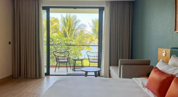 Ảnh chi tiết phòng marina-bay-vung-tau-resort-spa-phong-doi-premier-huong-vuon-vivatrip-05.webp