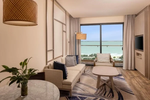 Ảnh chi tiết phòng melia-ho-tram-beach-resort-suite-junior-nhin-bien-vivatrip-03.webp