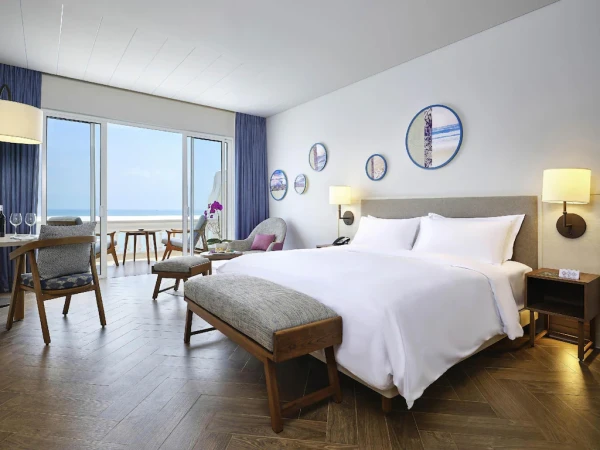 Ảnh chi tiết phòng mercure-vung-tau-executive-room-sea-view-vivatrip-05.webp
