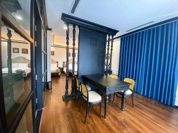 Ảnh chi tiết phòng moma-paris-hotel-ninh-binh-suite-nhin-ra-nui-vivatrip-02.webp