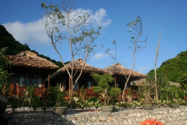 Ảnh chi tiết phòng monkey-island-resort-bungalow-superior-vivatrip-1.webp