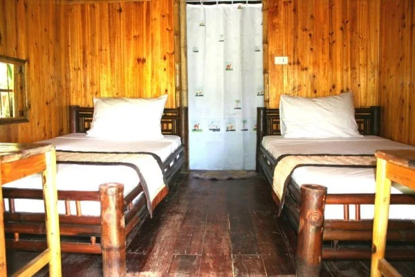 Ảnh chi tiết phòng monkey-island-resort-bungalow-tieu-chuan-giuong-doi-2-giuong-don-vivatrip-02.webp