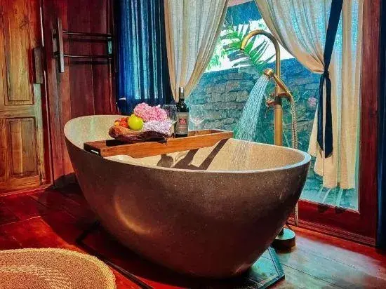 Ảnh chi tiết phòng natalies-villa-resort-moc-chau-executive-villa-vivatrip_04.webp