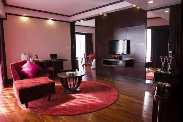 Ảnh chi tiết phòng novotel-ha-long-junior-suite-bay-view-vivatrip-02.webp