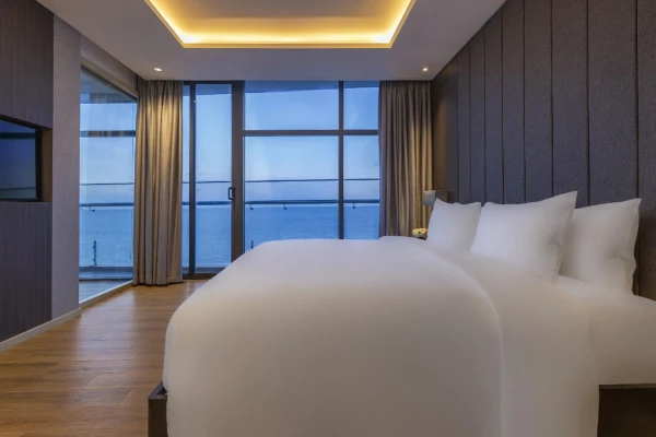 Ảnh chi tiết phòng premier-pearl-hotel-vung-tau-king-premier-suite-sea-view-vivatrip-02.webp