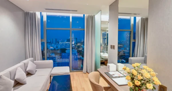 Ảnh chi tiết phòng premier-pearl-hotel-vung-tau-king-premier-suite-sea-view-vivatrip-05.webp