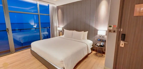 Ảnh chi tiết phòng premier-pearl-hotel-vung-tau-king-premier-suite-sea-view-vivatrip.webp