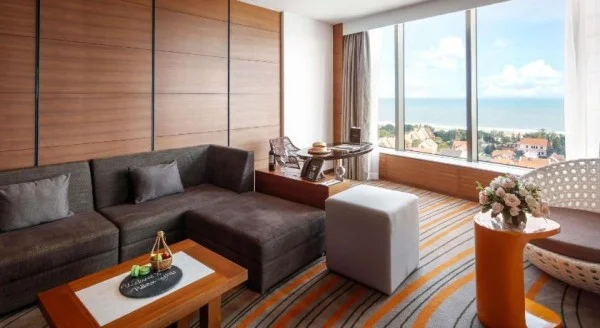 Ảnh chi tiết phòng pullman-vung-tau-suite-ghe-dai-vivatrip-04.webp