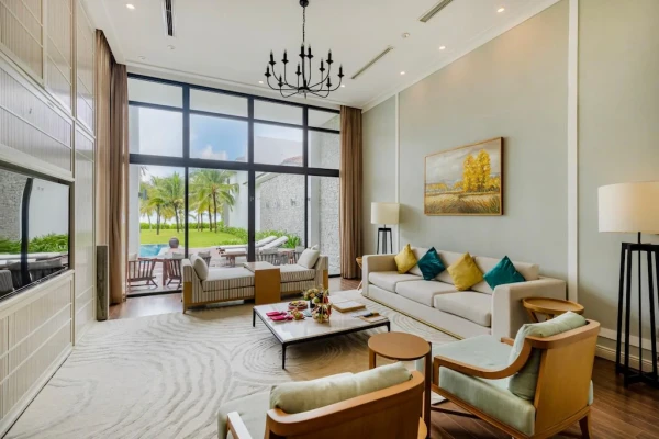 Ảnh chi tiết phòng renaissance-danang-hoi-an-resort-spa-3-bedroom-villa-vivatrip-04.webp