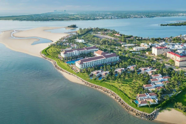 Ảnh Renaissance Danang Hoi An Resort & Spa