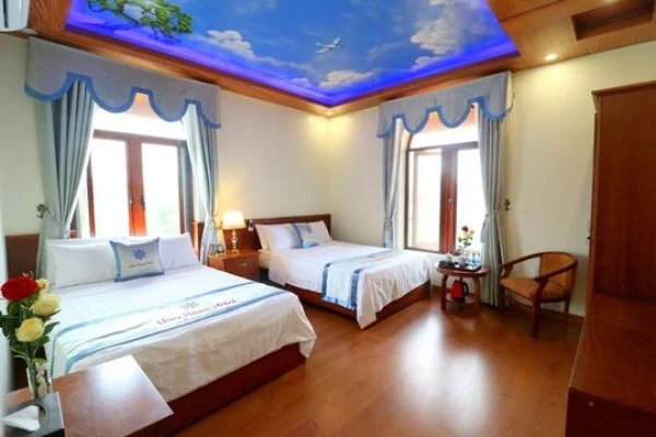 Ảnh chi tiết phòng resort-huu-bang-phong-hai-giuong-don-loai-sang-vivatrip-03.webp