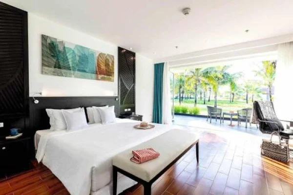 Ảnh chi tiết phòng robinson-nam-hoi-an-deuxe-double-or-twin-room-with-garden-vivatrip.webp