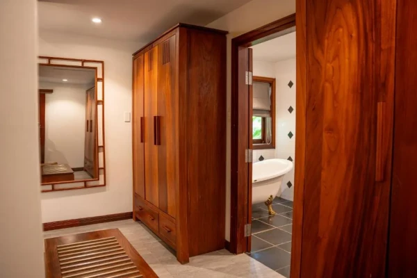 Ảnh chi tiết phòng Suite Có Sân Hiên - Nhìn Ra Vườn 8