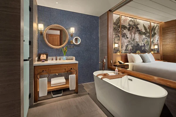 Ảnh chi tiết phòng Deluxe King Room 9