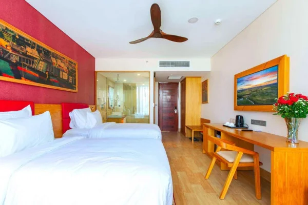 Ảnh chi tiết phòng Phòng Deluxe Giường Đôi/ 2 giường đơn Có Ban Công 7