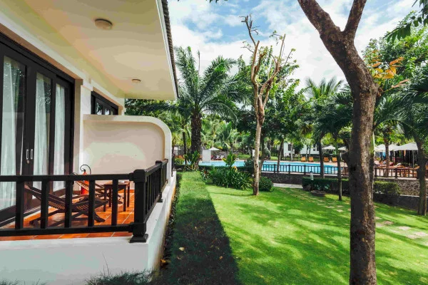 Ảnh chi tiết phòng Bungalow with Ocean View Double 11