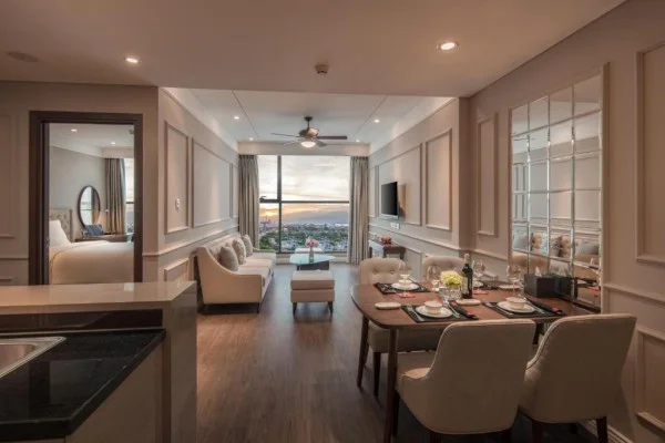 Ảnh chi tiết phòng Suite Serenity 2 Phòng Ngủ Nhìn Ra Thành Phố 7