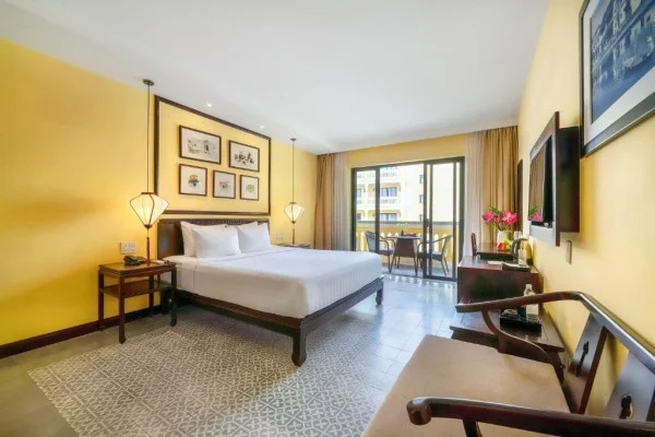 Ảnh chi tiết phòng Deluxe Room with Large Balcony 8