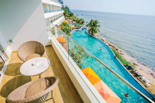 Ảnh chi tiết phòng Classic Double Room - Balcony with Sea View 8