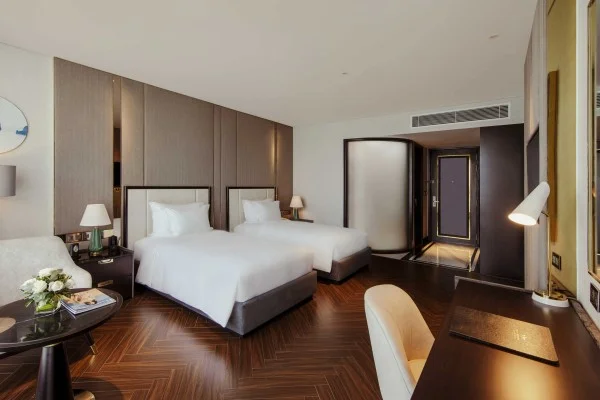 Ảnh chi tiết phòng sea-stars-hotel-ha-long-deluxe-bay-view-vivatrip.webp