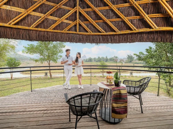 Ảnh chi tiết phòng serena-resort-kim-boi-bungalow-twin-vivatrip-02.webp