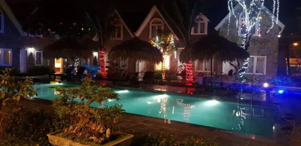 Ảnh chi tiết phòng sona-resort-ninh-binh-phong-giuong-doi-2-giuong-don-nhin-ra-vuon-vivatrip.webp