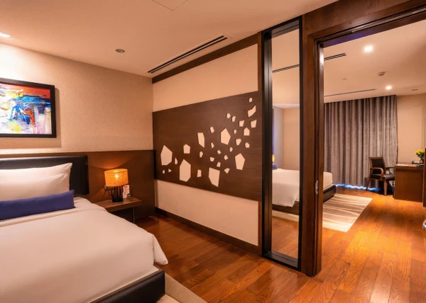 Ảnh chi tiết phòng the-malibu-hotel-family-suite-vivatrip-07.webp