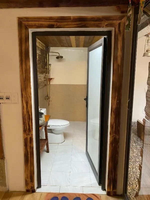 Ảnh chi tiết phòng the-nordic-village-moc-chau-phong-co-giuong-co-king-vivatrip-02-1.webp