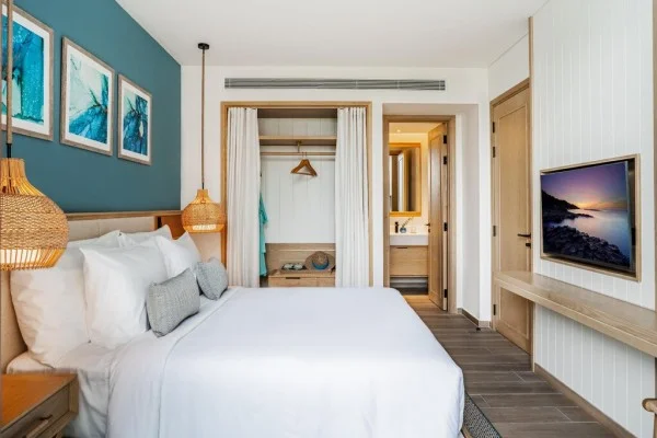 Ảnh chi tiết phòng Biệt Thự Bể Bơi Sân Vườn 3 Phòng Ngủ (Three-Bedroom Garden Pool Villa) 14