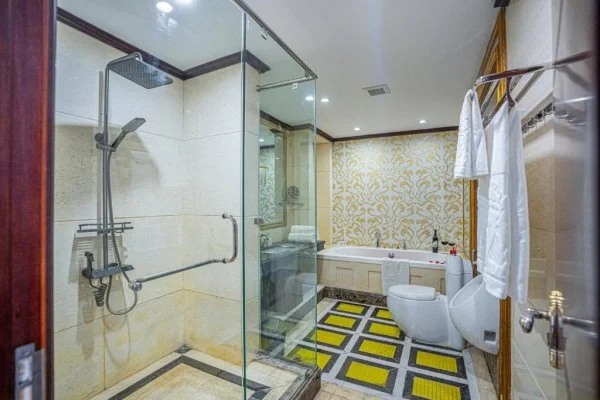 Ảnh chi tiết phòng the-vissai-hotel-phong-suite-vivatrip-04.webp