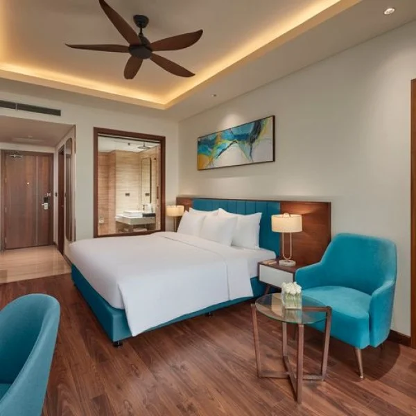 Ảnh chi tiết phòng the-watson-premium-ha-long-suite-twin-vivatrip-03.webp