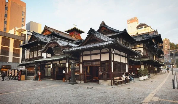 Ảnh Tour Nhật Bản : Matsuyama - Takamatsu - Kobe - Kyoto - Osaka - Kuma Ski Land - Matsuyama (Chuyến bay thẳng đến Matsuyama) | Thưởng thức bò Kobe & trải nghiệm trượt tuyết - Đón Năm Mới 5 ngầy 4 đêm