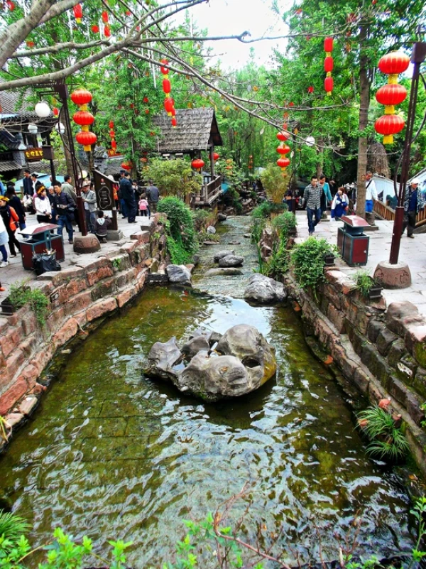 Ảnh Trung Quốc: Thành Đô – Nga Mi - Cửu Trại Câu - Đô Giang Yển - Công Viên Gấu Trúc – Lạc Sơn Đại Phật - Trải Nghiệm Suối Nước Nóng Thiên Nhiên - Cổ Trấn Hoàng Long Khê - 13