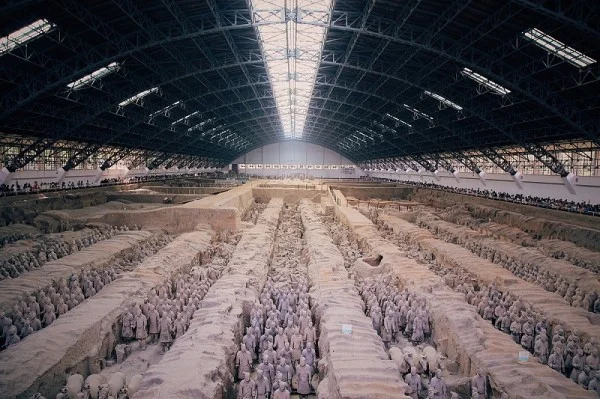 Ảnh Tour Trung Quốc: Tây An - Binh Mã Dũng - Tử vi Thành Võ Tắc Thiên - Hang đá Long Môn - Khai Phong Phủ - Thiếu Lâm Tự - Vũ Hán - Hoàng Hạc Lâu - trải nghiệm mặc Hán Phục thời nhà Đường 7 ngày 6 đêm - 12