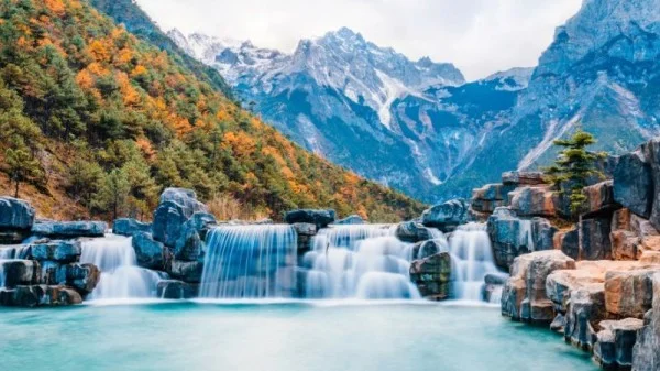 Ảnh Tour Trung Quốc: Lệ Giang - Shangrila - Núi tuyết Ngọc Long - Lam Nguyệt Đàm - Hẻm núi Hổ Khiêu Hiệp - Tặng vé chương trình Ấn Tượng Lệ Giang 5 ngày 4 đêm